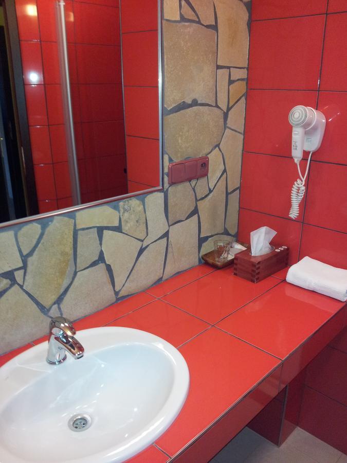 Hotel Vinopa Hustopeče 外观 照片